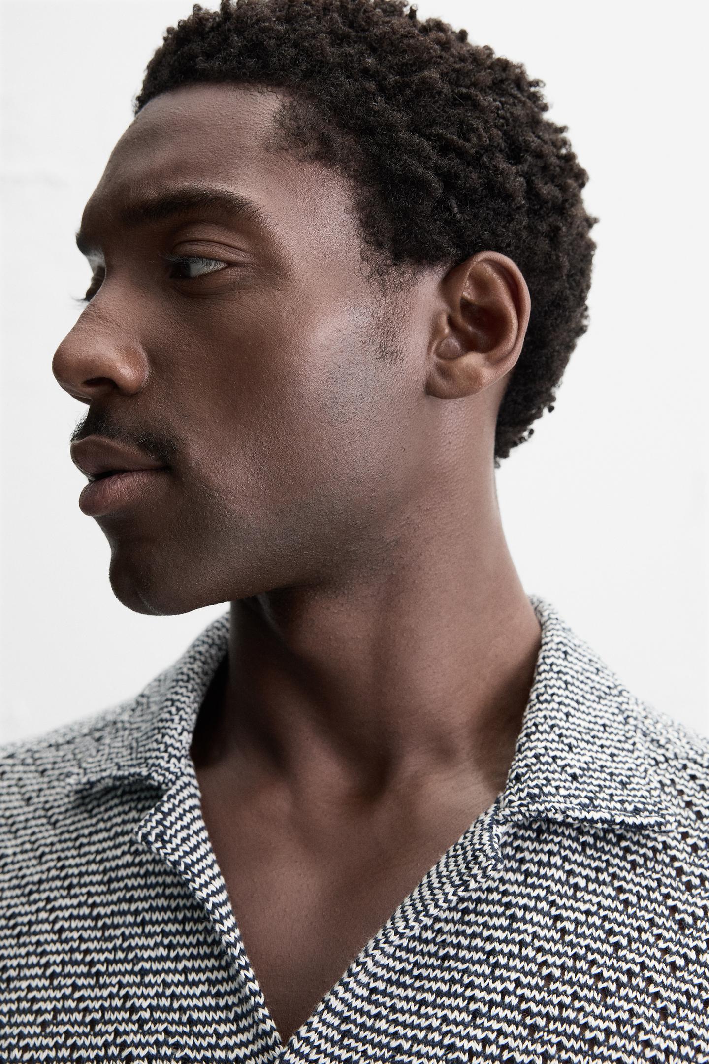 OPEN TEXTURED SHIRT
