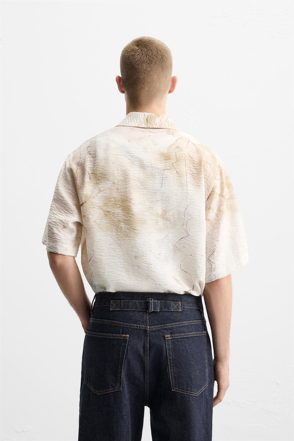 SHIRT WITH ABSTRACT PRINT