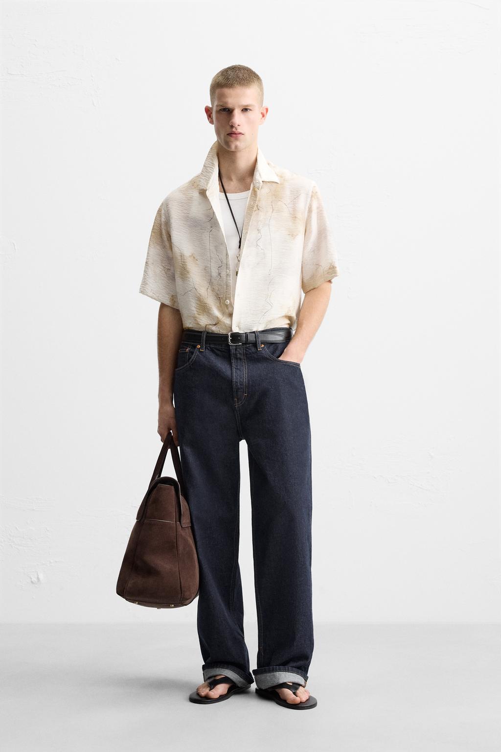 SHIRT WITH ABSTRACT PRINT