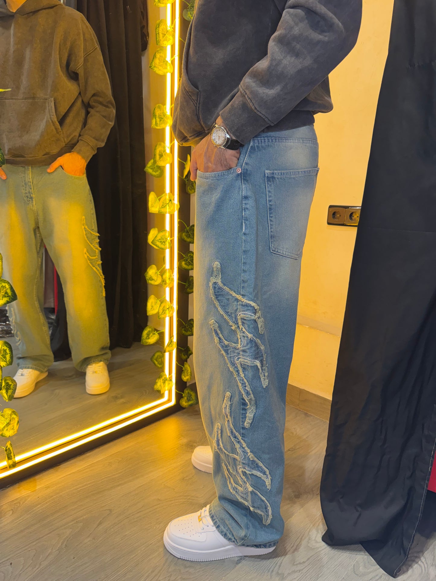 Baggy Retro Flex Patch Jeans