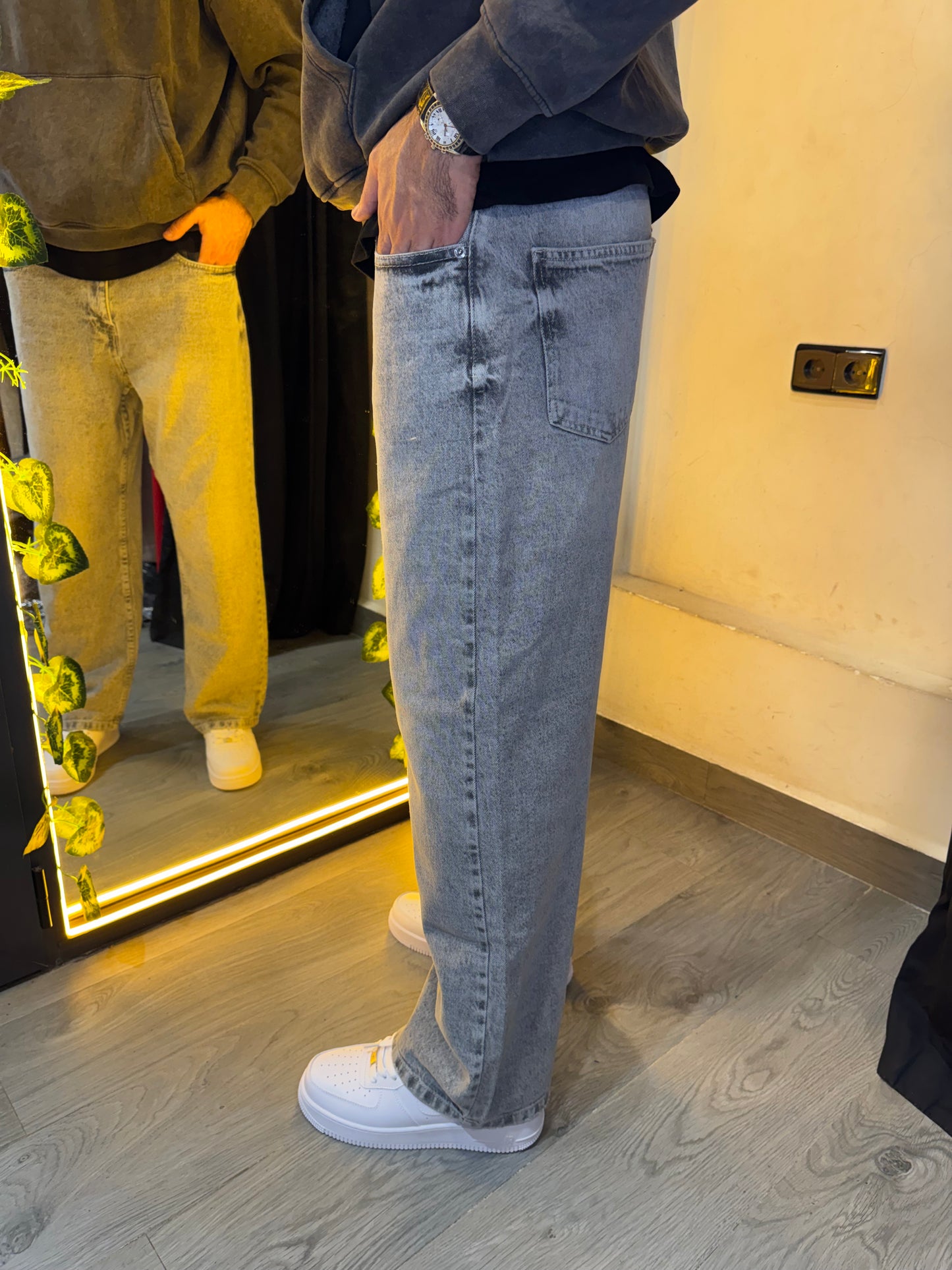 Baggy-Fit Jeans