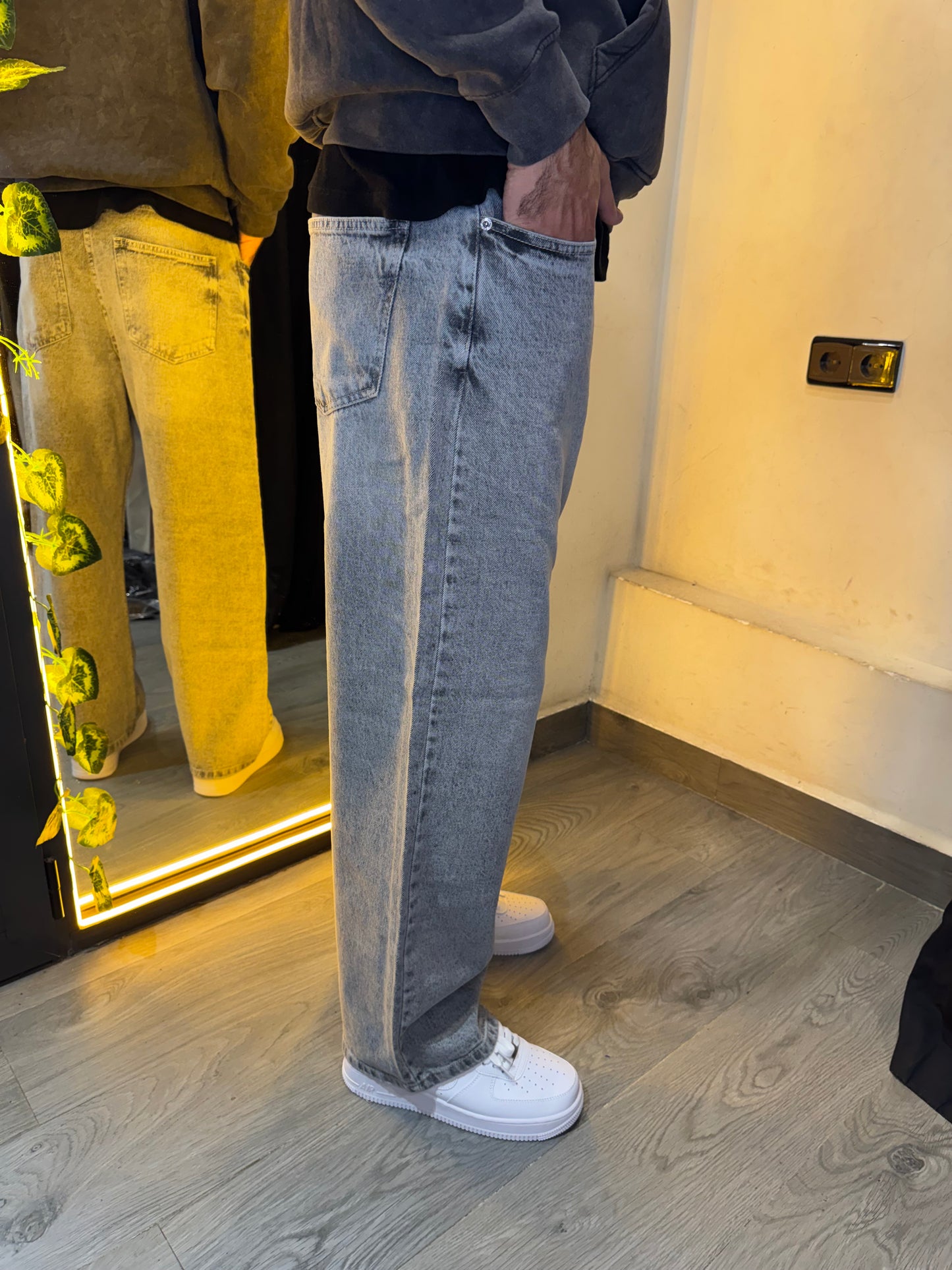 Baggy-Fit Jeans