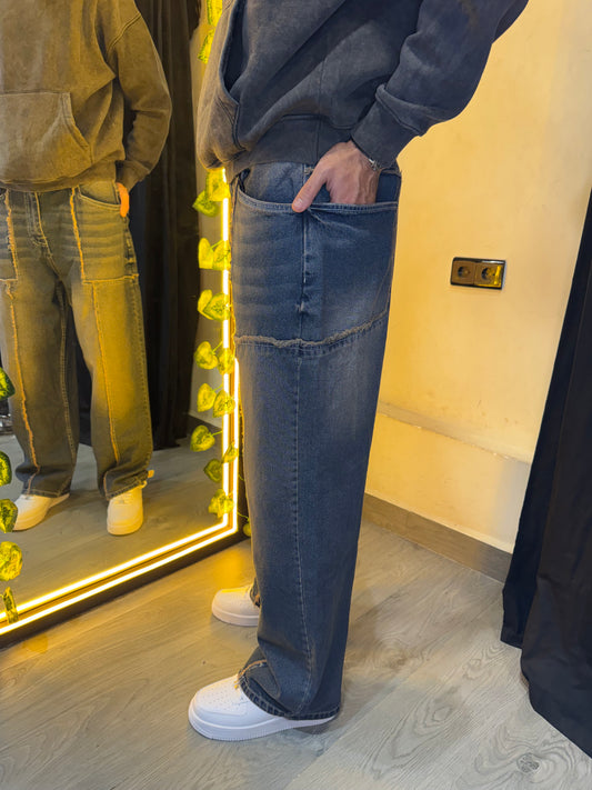 Baggy-Fit Frinting in Blue Dirty Jeans